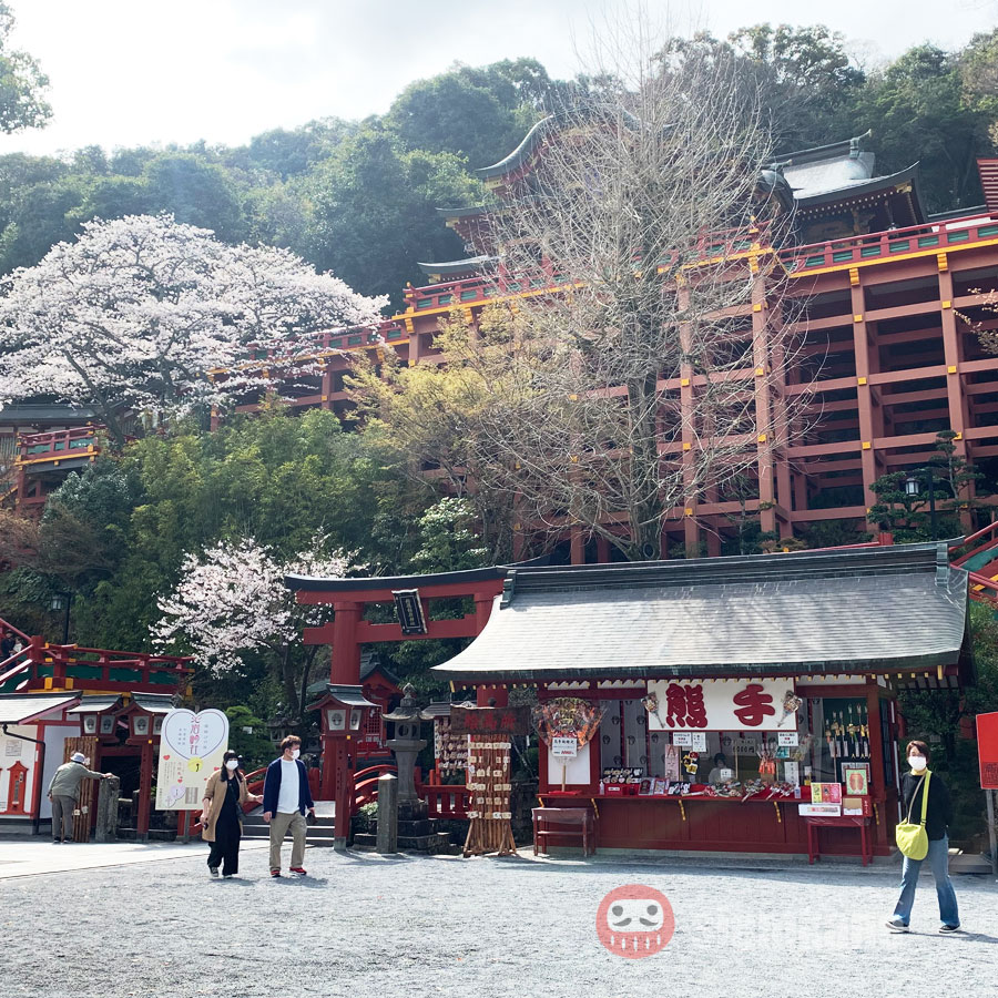 Yutoku inari shrine1